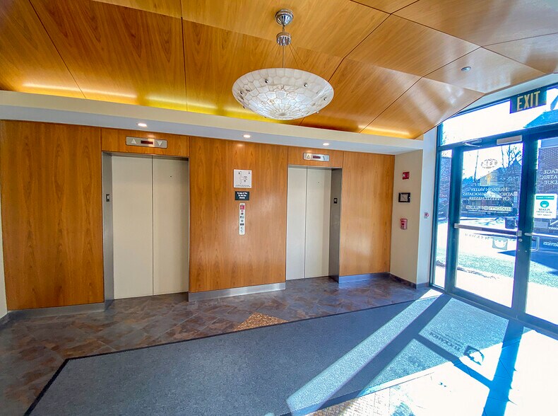 More Photos Of 115 Main St, Tuckahoe Medical For Sale