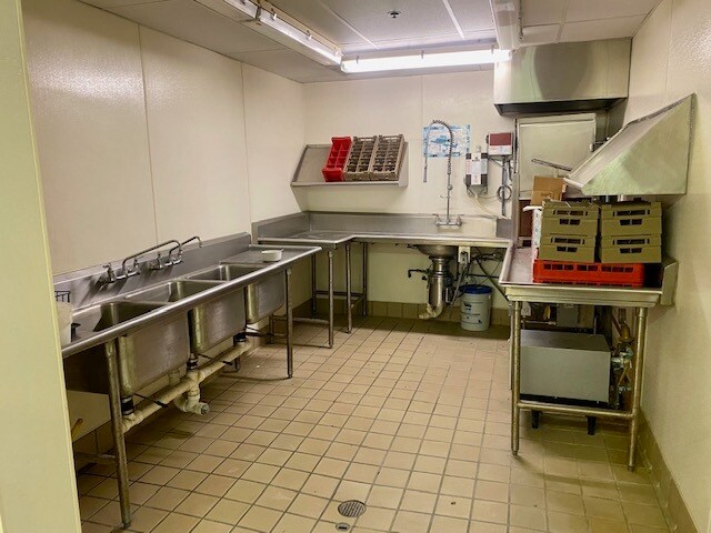 More Photos Of 5440 E County Road 450 N, Albany Loft Creative Space For Sale