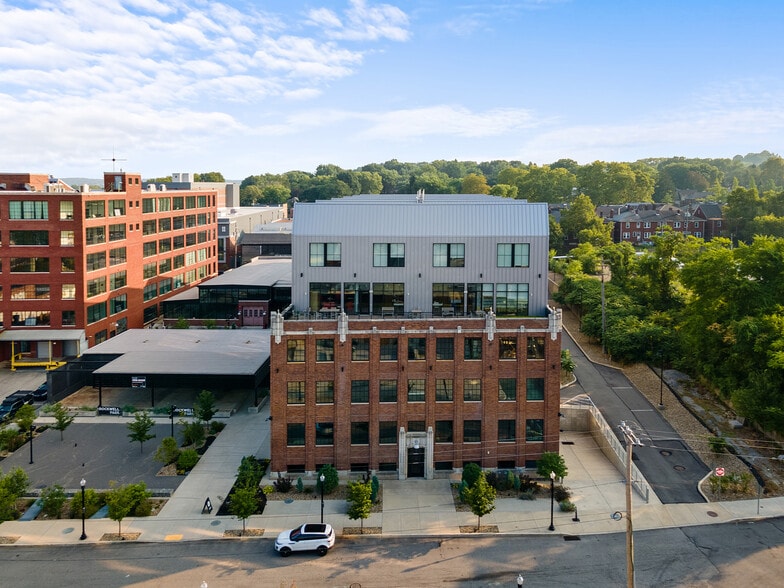 More Photos Of 7514 Thomas Blvd, Pittsburgh Office For Lease