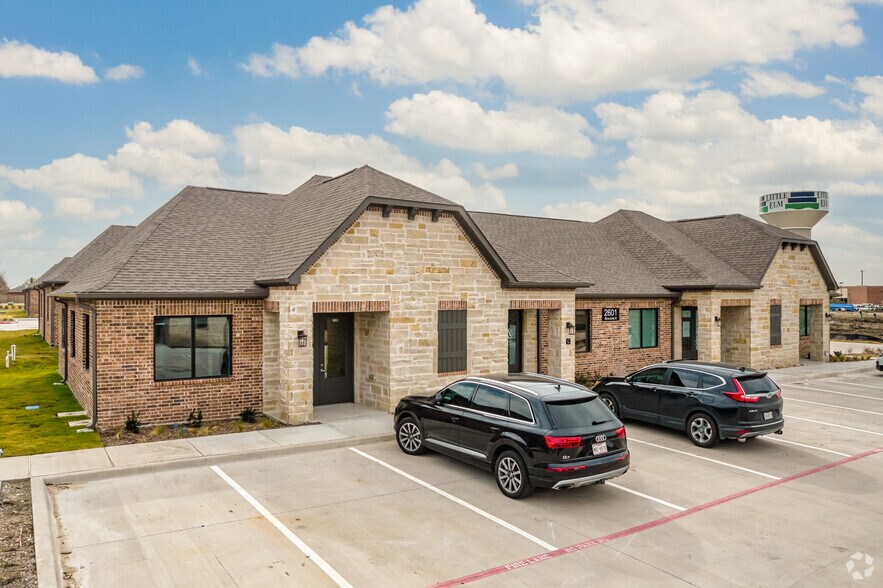 Primary Photo Of 2601 Little Elm Pky, Little Elm Medical For Lease