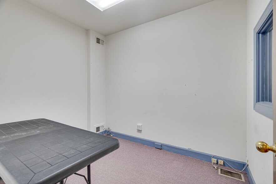 More Photos Of 217 N Washington St, Alexandria Office Residential For Sale