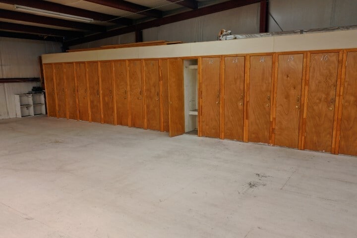 More Photos Of 17 Wilkins Peak Dr, Rock Springs Industrial For Lease