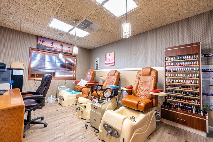 More Photos Of 4231 US Highway 86, Brawley Medical For Sale