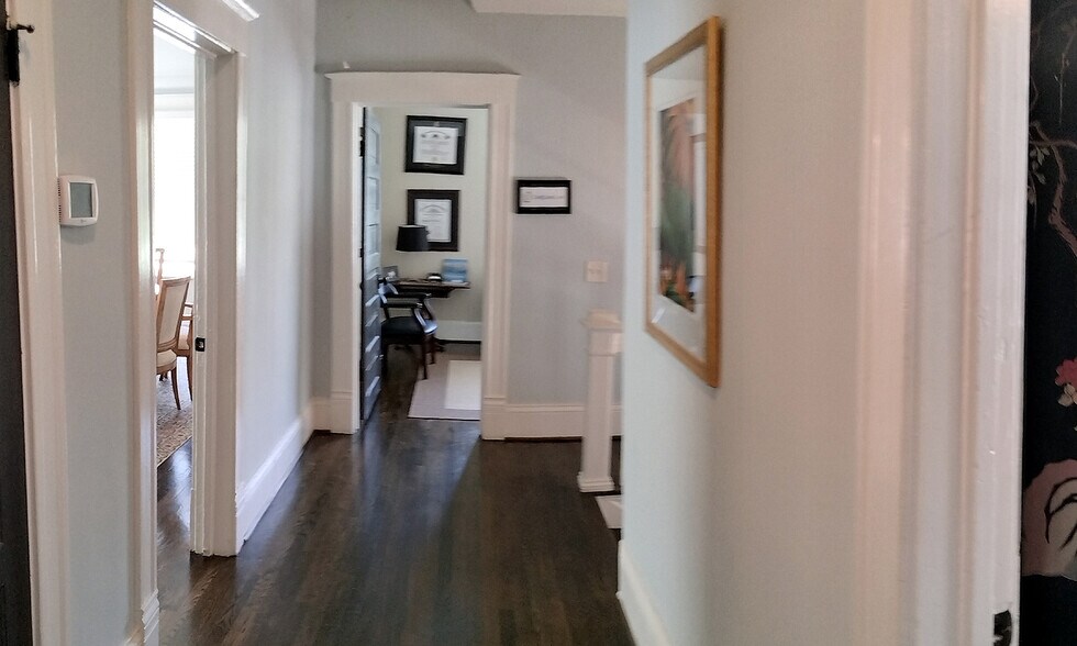 More Photos Of 1824-1826 E 7th St, Charlotte Office Residential For Lease