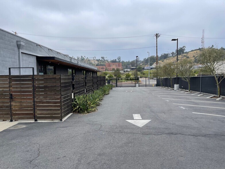 More Photos Of 1418 N Spring St, Los Angeles Loft Creative Space For Lease