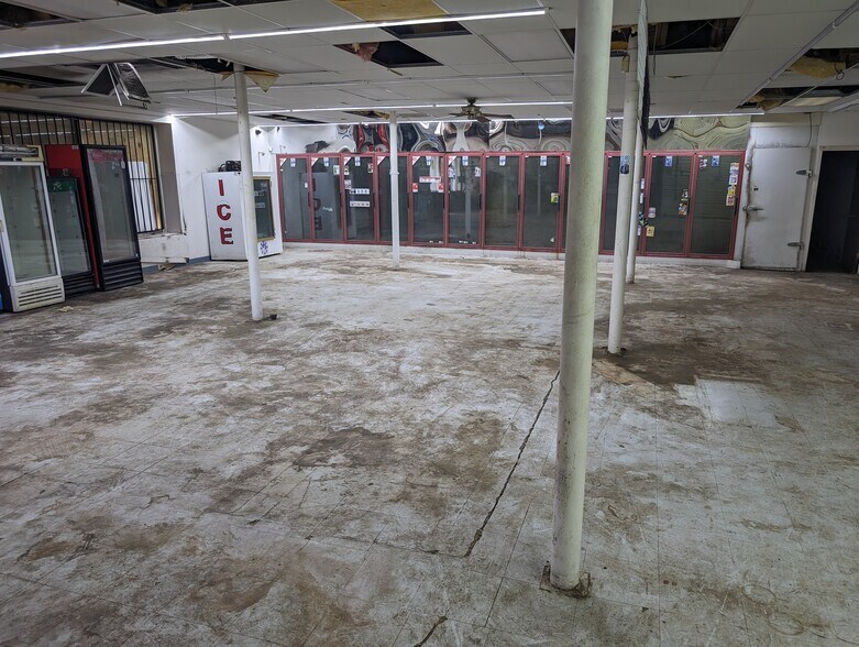 More Photos Of 815 N New Braunfels Ave, San Antonio Convenience Store For Sale