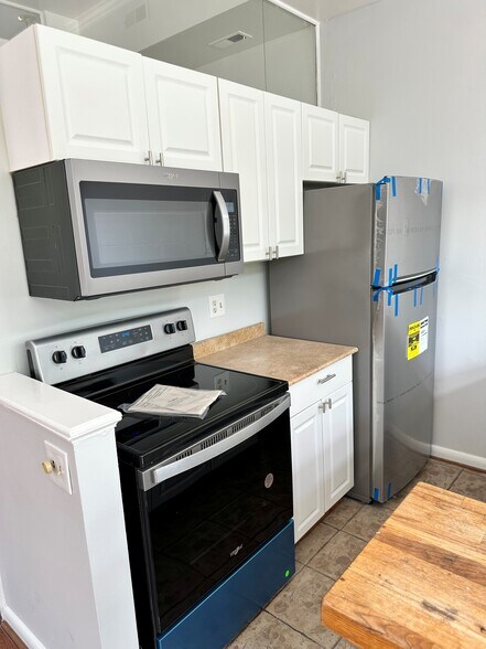 More Photos Of 600 N Eutaw St, Baltimore Storefront Retail Residential For Sale
