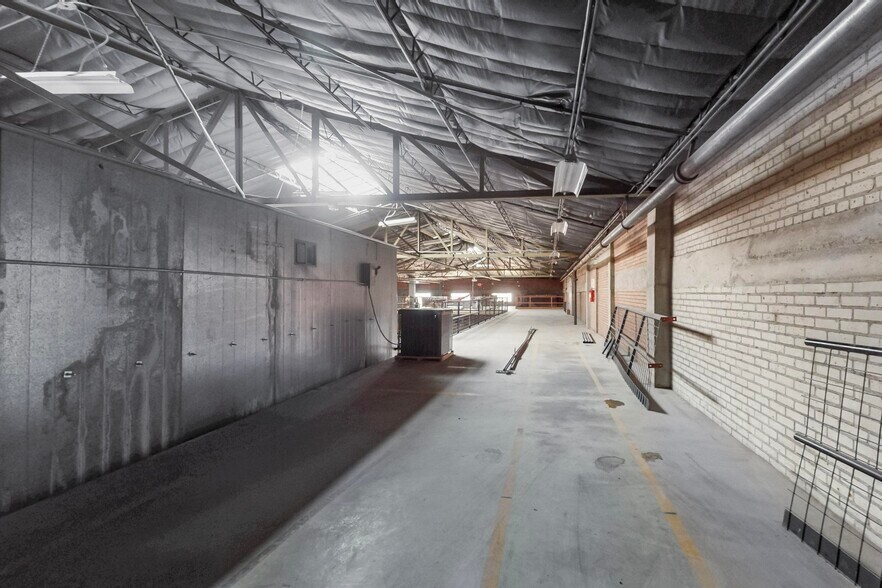 More Photos Of 1510-1512 1st St NW, Albuquerque Industrial For Sale