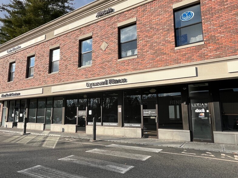 More Photos Of 34 S Livingston Ave, Livingston Storefront Retail Office For Lease