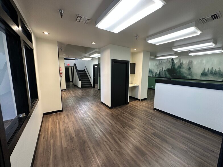 More Photos Of 6048 Triangle Dr, Commerce Warehouse For Lease