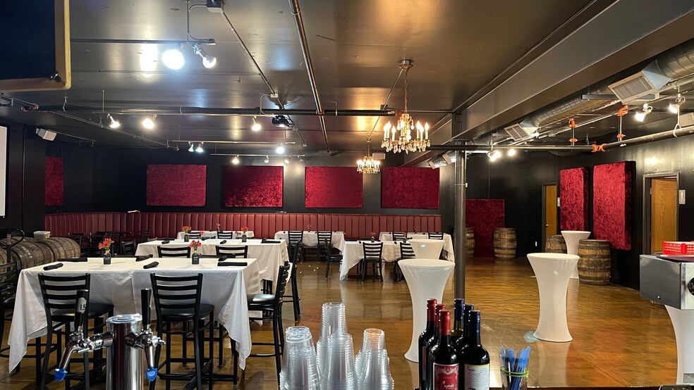 More Photos Of 4165 W Broadway Ave, Robbinsdale Restaurant For Sale