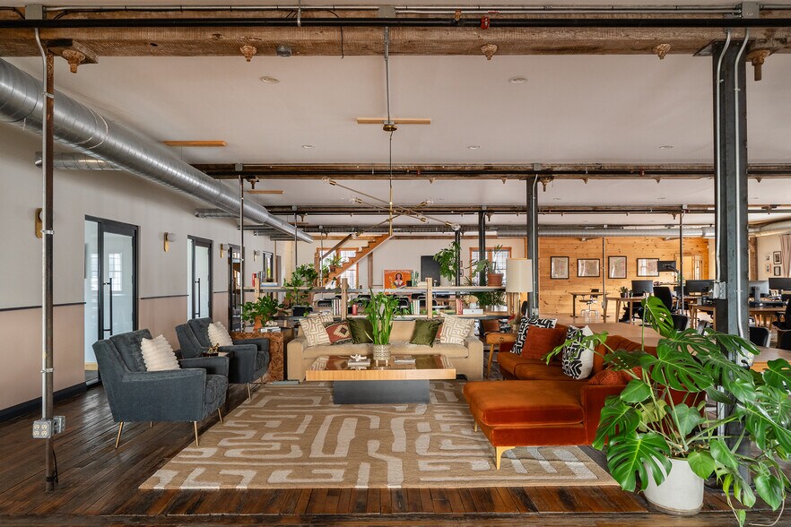 More Photos Of 359 Columbia St, Hudson General Retail For Sale