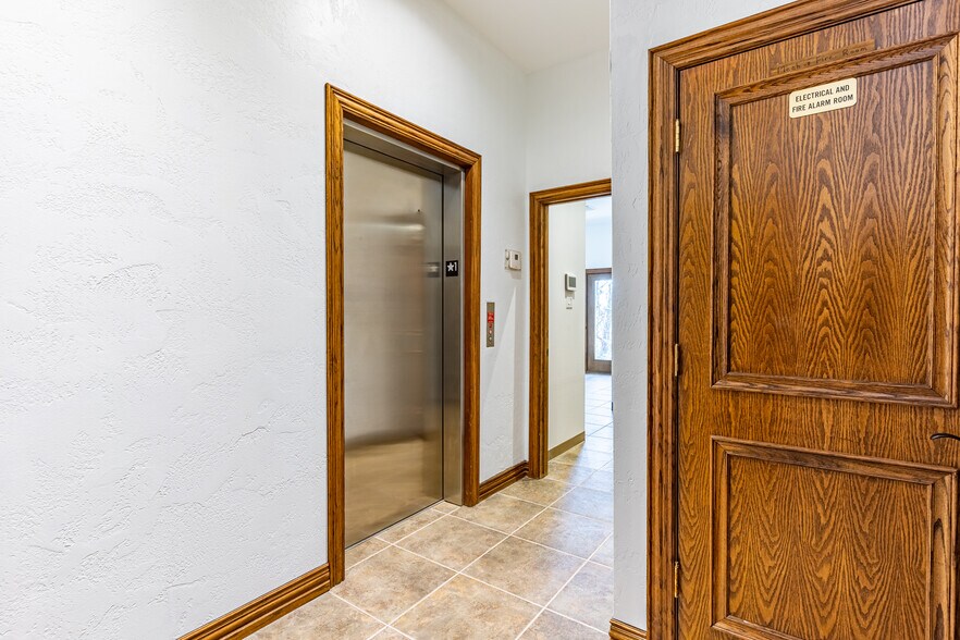 More Photos Of 3012 Ridge Rd, Rockwall Office For Lease