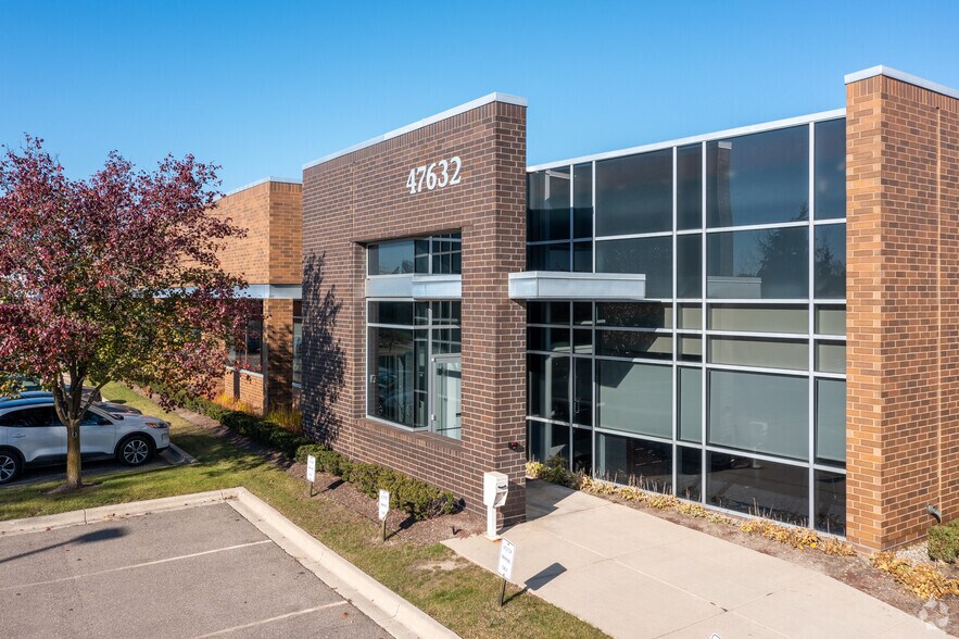 More Photos Of 47632 Halyard Dr, Plymouth Light Manufacturing For Sale