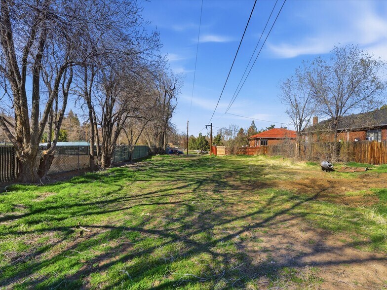 More Photos Of 0 Lakeside Dr, Reno Land For Sale