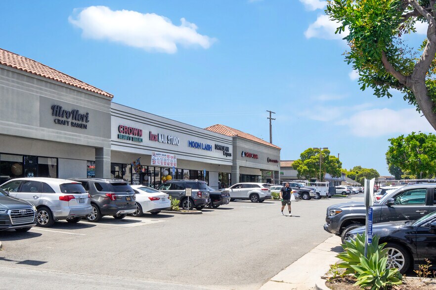 More Photos Of 13812 Newport Ave, Tustin Storefront For Sale