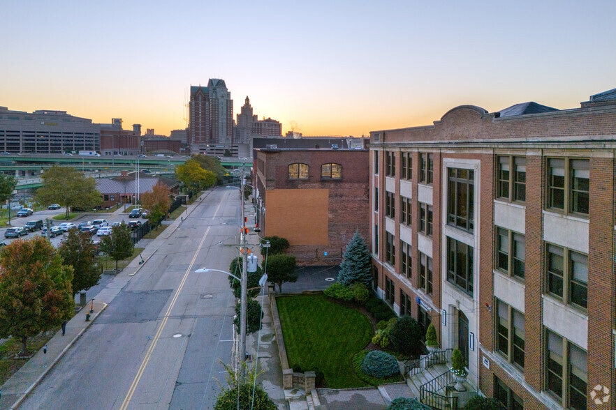 More Photos Of 1 Cedar St, Providence Unknown For Lease