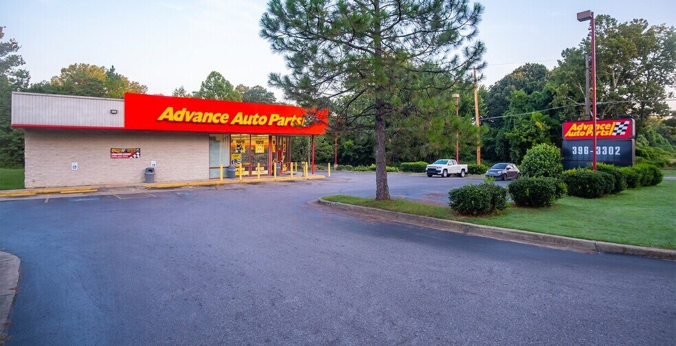 More Photos Of 3535 Elvis Presley Blvd, Memphis General Retail For Sale