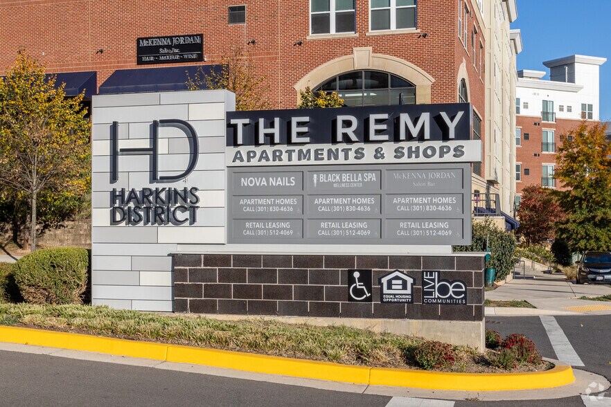 Primary Photo Of 7730 Harkins Rd, Lanham Apartments For Lease