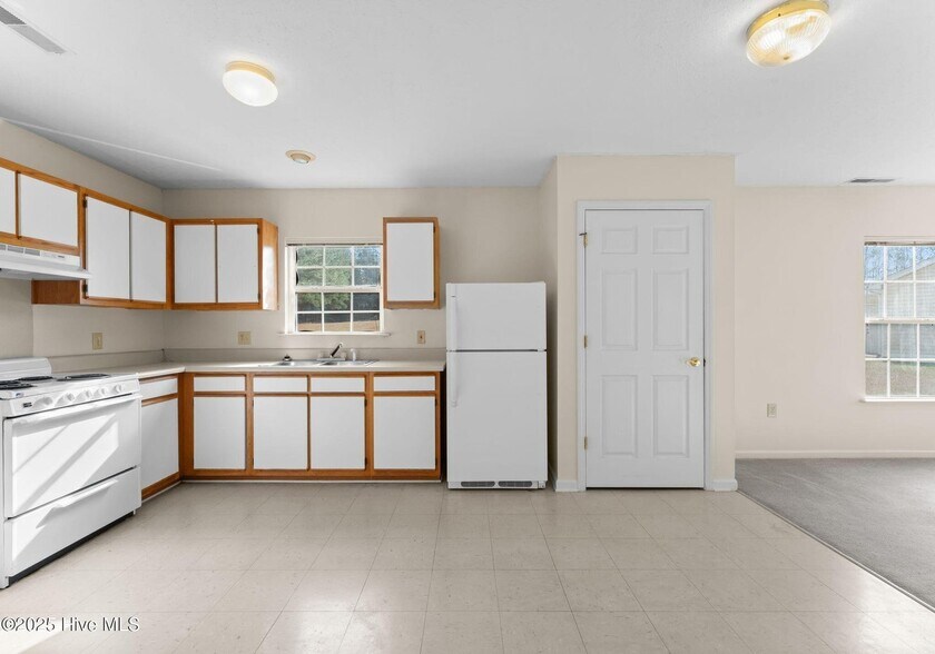 More Photos Of 202 Laurel Ave, Wadesboro Apartments For Sale