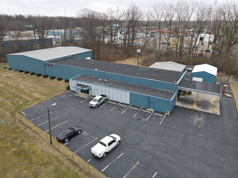 More Photos Of 2401 N Ritter Ave, Indianapolis Warehouse For Lease