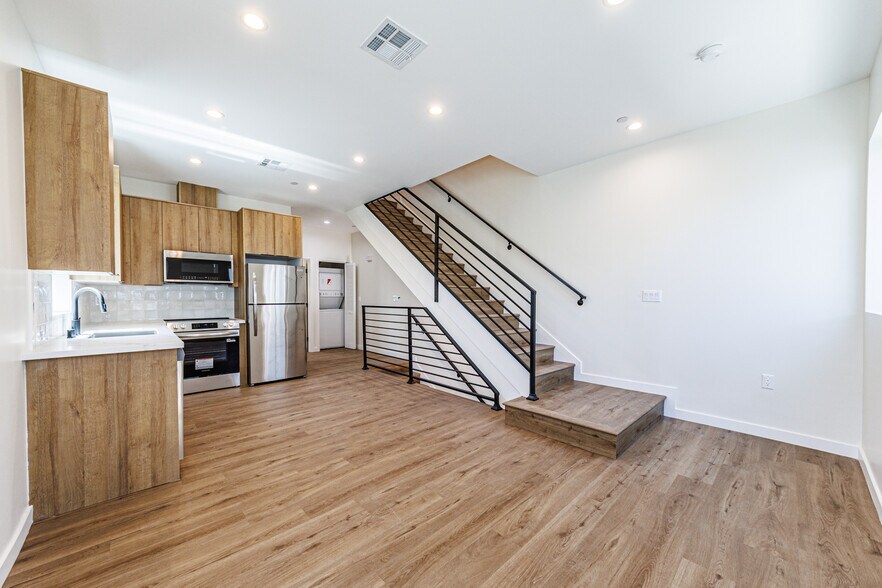 More Photos Of 1857 Crenshaw Blvd, Los Angeles Apartments For Sale