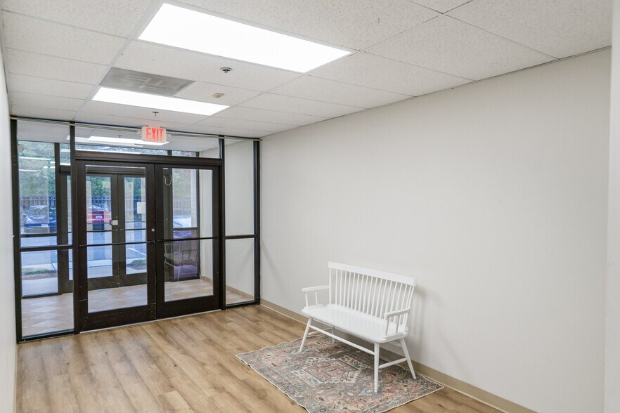 More Photos Of 6400 Grovedale Dr, Franconia Medical For Sale