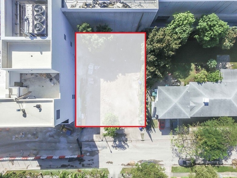 More Photos Of 120-122 NE 42nd St, Miami Land For Sale