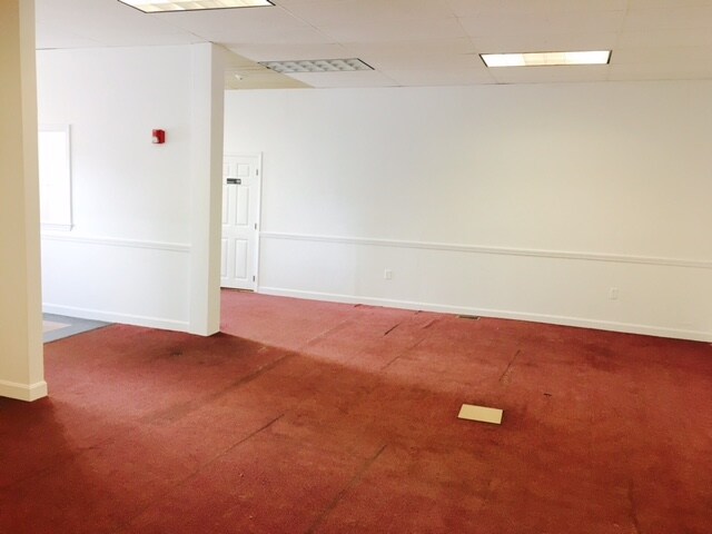 More Photos Of 16 Park St, Rockland Storefront For Sale