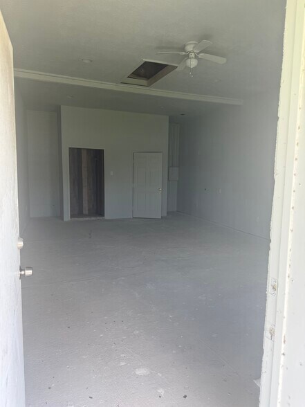Primary Photo Of 215 FM 1942, Crosby Office For Lease