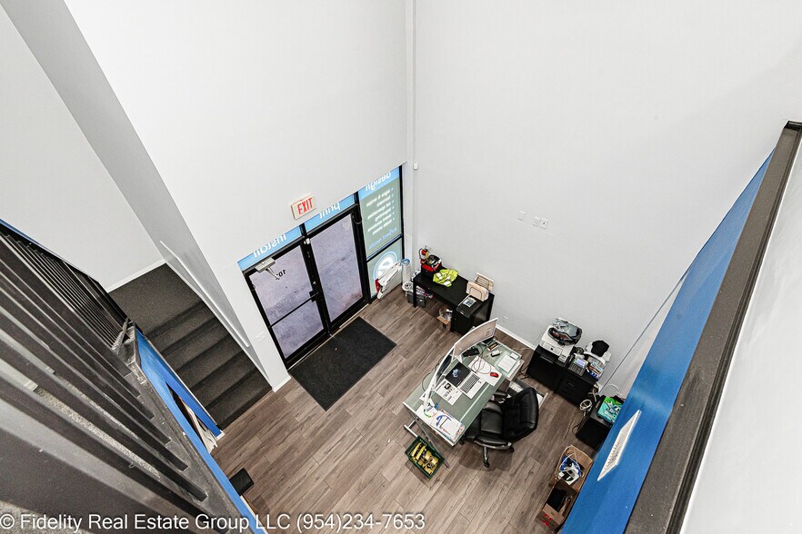 More Photos Of 3650 Coral Ridge Dr, Coral Springs Light Manufacturing For Sale