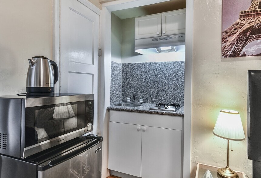 More Photos Of 721-729 S Alvarado St, Los Angeles Apartments For Lease