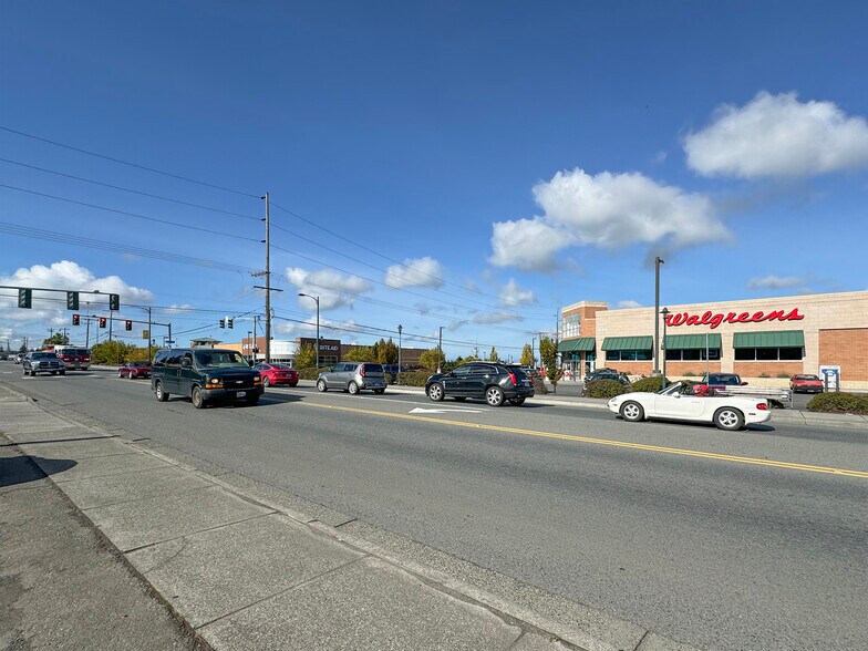 More Photos Of 463 Washington St, Sequim Storefront For Lease