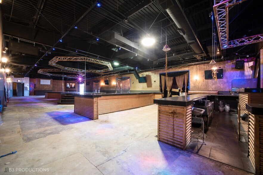 More Photos Of 12054 S Doty Ave, Chicago Warehouse For Sale