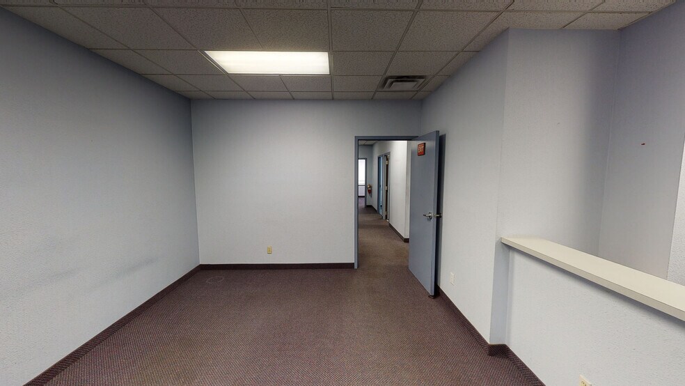 Primary Photo Of 3811 E Bell Rd, Phoenix Medical For Lease