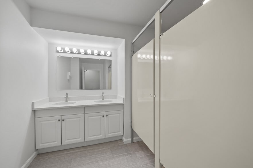 More Photos Of 3825 Leonardtown Rd, Waldorf Office For Lease