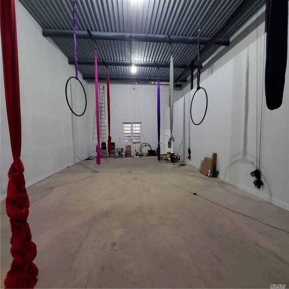 More Photos Of 110-01 15 Ave, College Point Warehouse For Sale