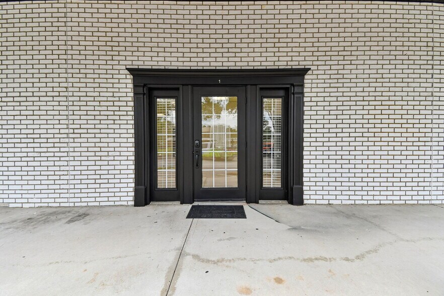 More Photos Of 450 E Highway 50, Clermont Medical For Lease