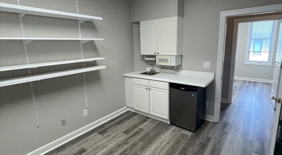 More Photos Of 185 Wind Chime Ct, Raleigh Medical For Lease