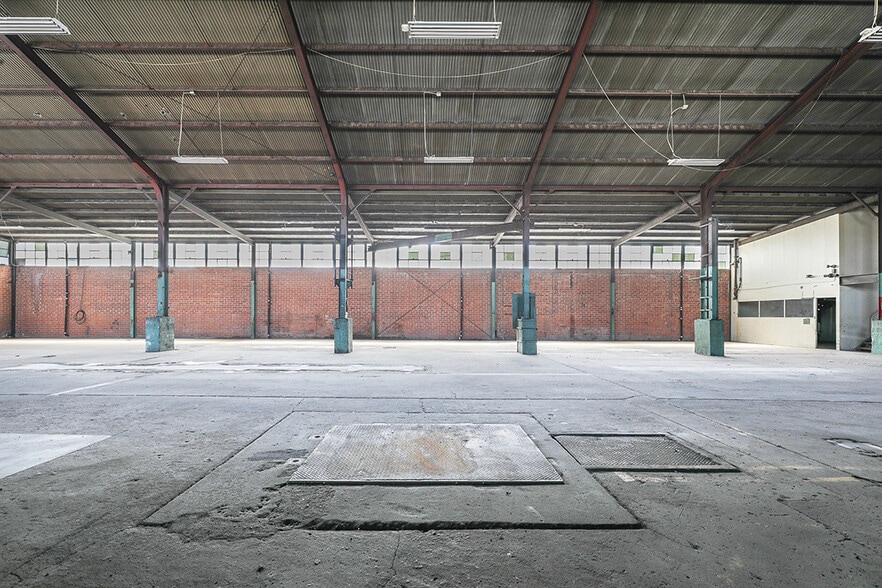 More Photos Of 1577 23rd st, Los Angeles Industrial For Sale