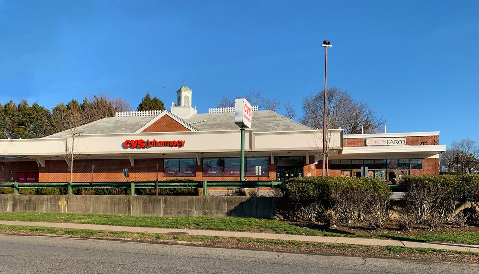 Primary Photo Of 1100 E Boston Post Rd, Mamaroneck Freestanding For Lease
