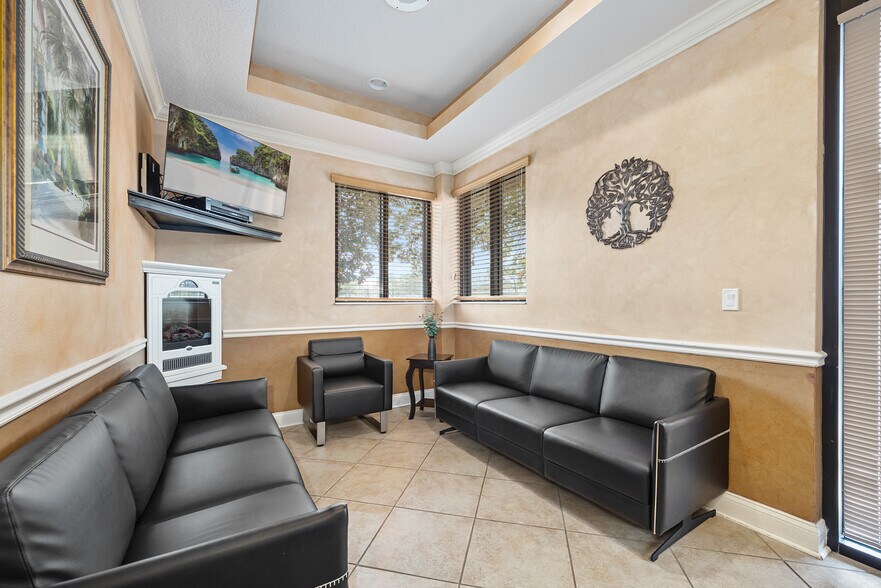 More Photos Of 1667 Clyde Morris Blvd, Daytona Beach Medical For Lease