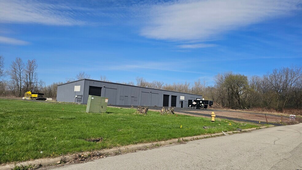 Primary Photo Of 273 Fulton St SE, Warren Warehouse For Lease
