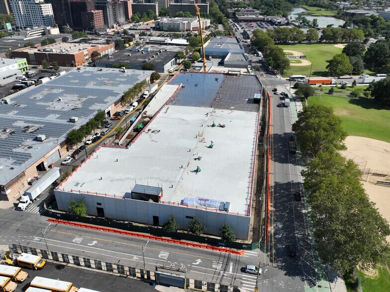 More Photos Of 303 Louisiana Ave, Brooklyn Warehouse For Lease