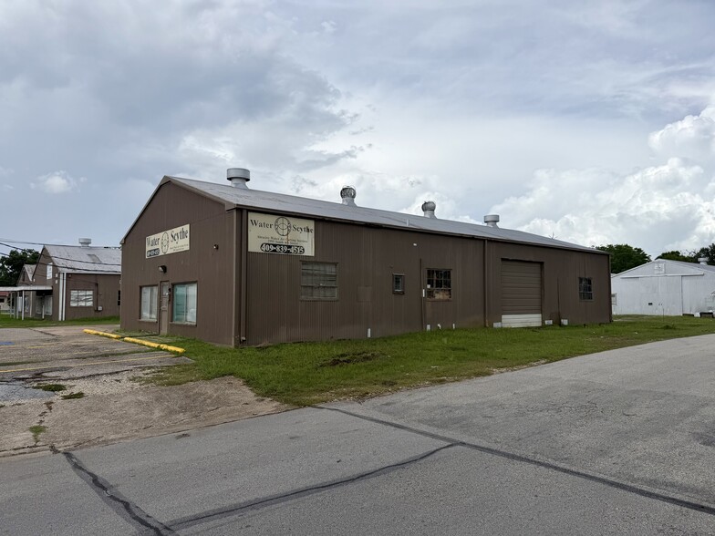 More Photos Of 2995 S 4th St, Beaumont Unknown For Lease