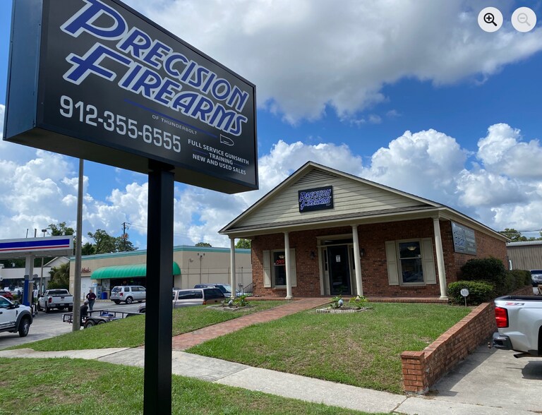 Primary Photo Of 3021 E Victory Dr, Savannah Office For Lease