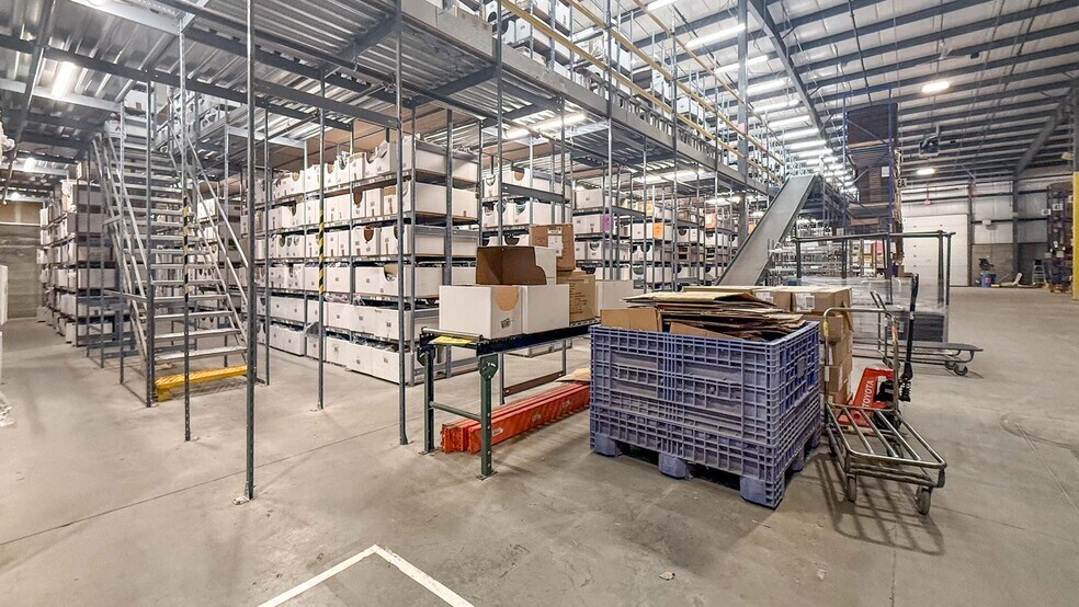 More Photos Of 8175 Dallas Dr, Kamloops Warehouse For Lease