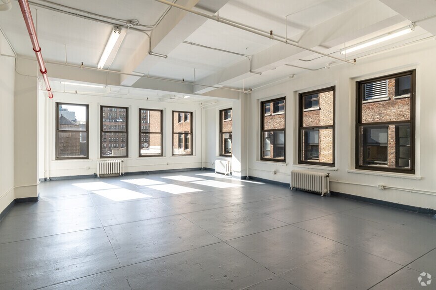 More Photos Of 150 W 28th St, New York Office For Lease
