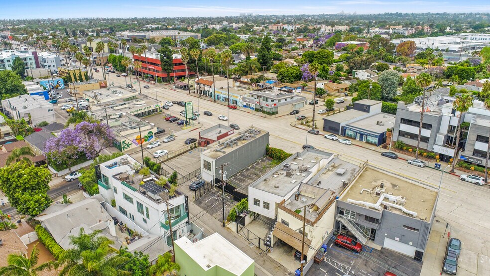 More Photos Of 13122 W Washington Blvd, Los Angeles Freestanding For Sale