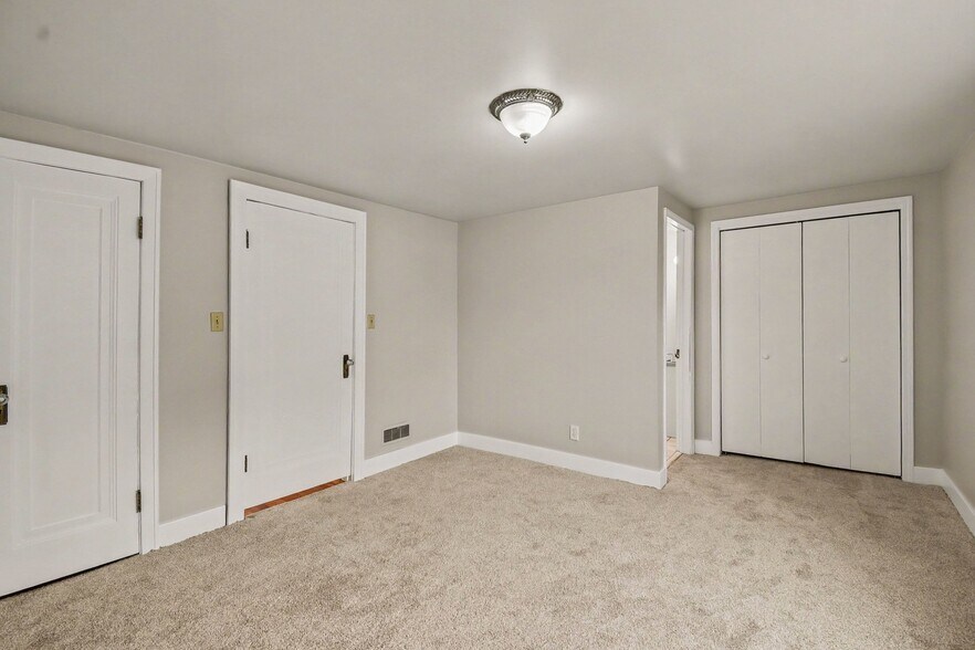 More Photos Of 380 S Main St, Freeland Office Residential For Sale